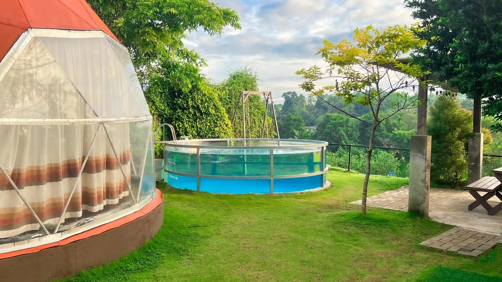 The Glamp Hotel Kiribathgoda