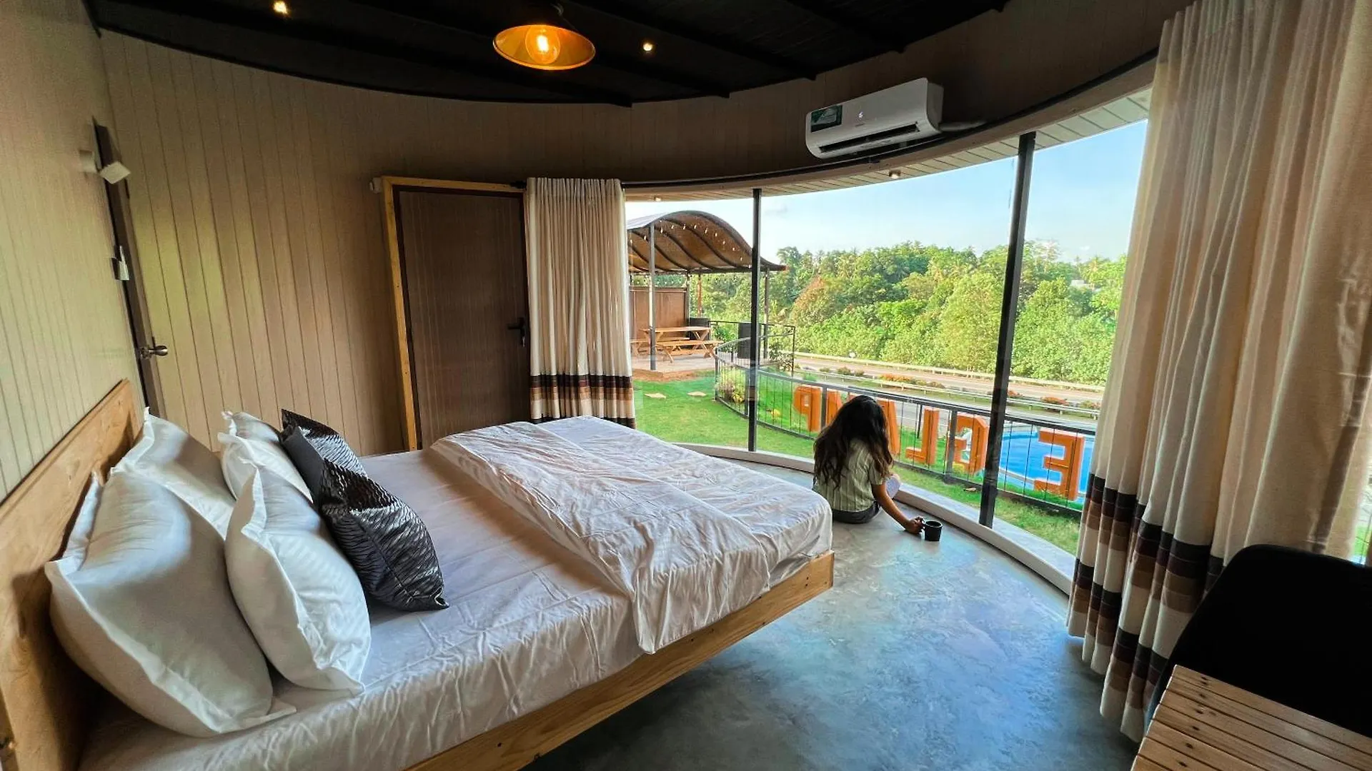 The Glamp Hotel Kiribathgoda